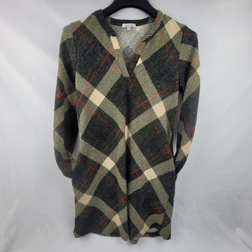 NWOT vneck plaid long sleeve shift dress w/ pocket